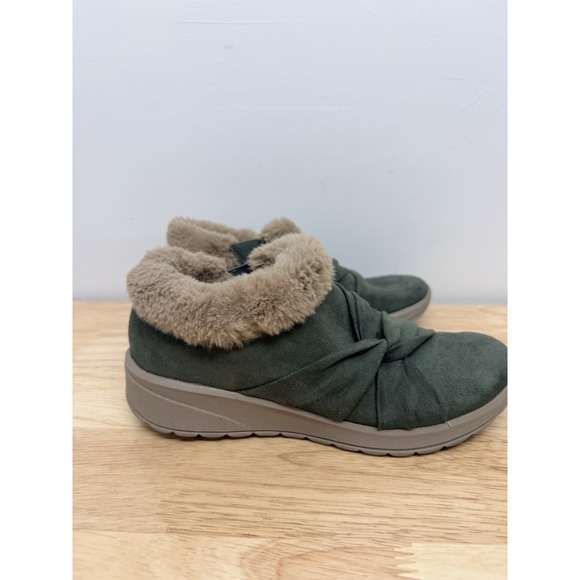 Bzees Genie Olive Green Microsuede Upper Faux Fur Trim  Ankle Boots Size 7 #62 - Picture 2 of 9